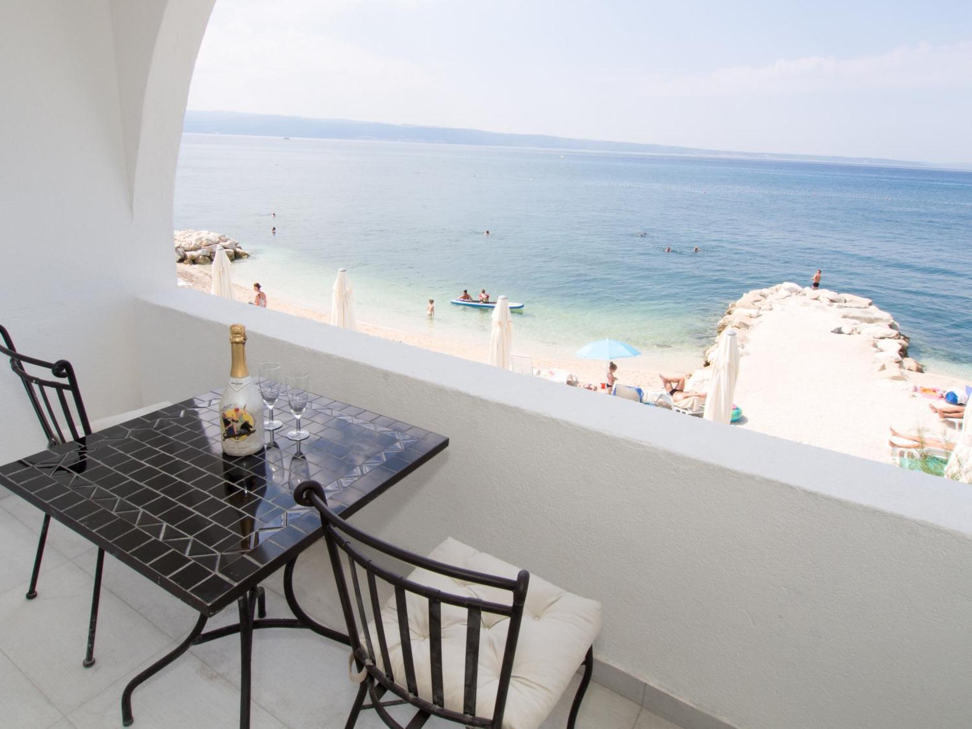 Villa Tamaris On The Beach โปดสตรานา ภายนอก รูปภาพ